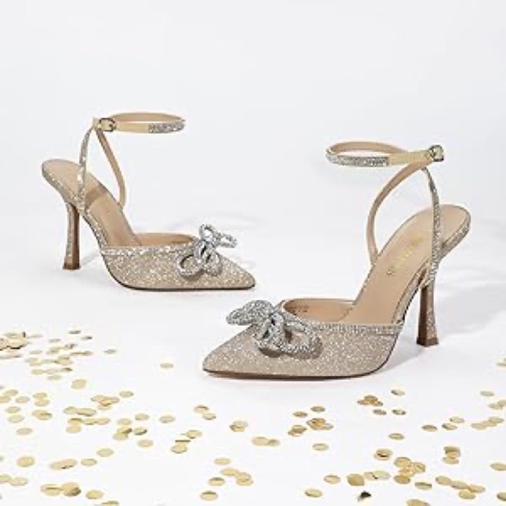 DREAM PAIRS GOLD GLITTER HEELS WITH CRYSTAL BOW SIZE 8.5 - Picture 2 of 16